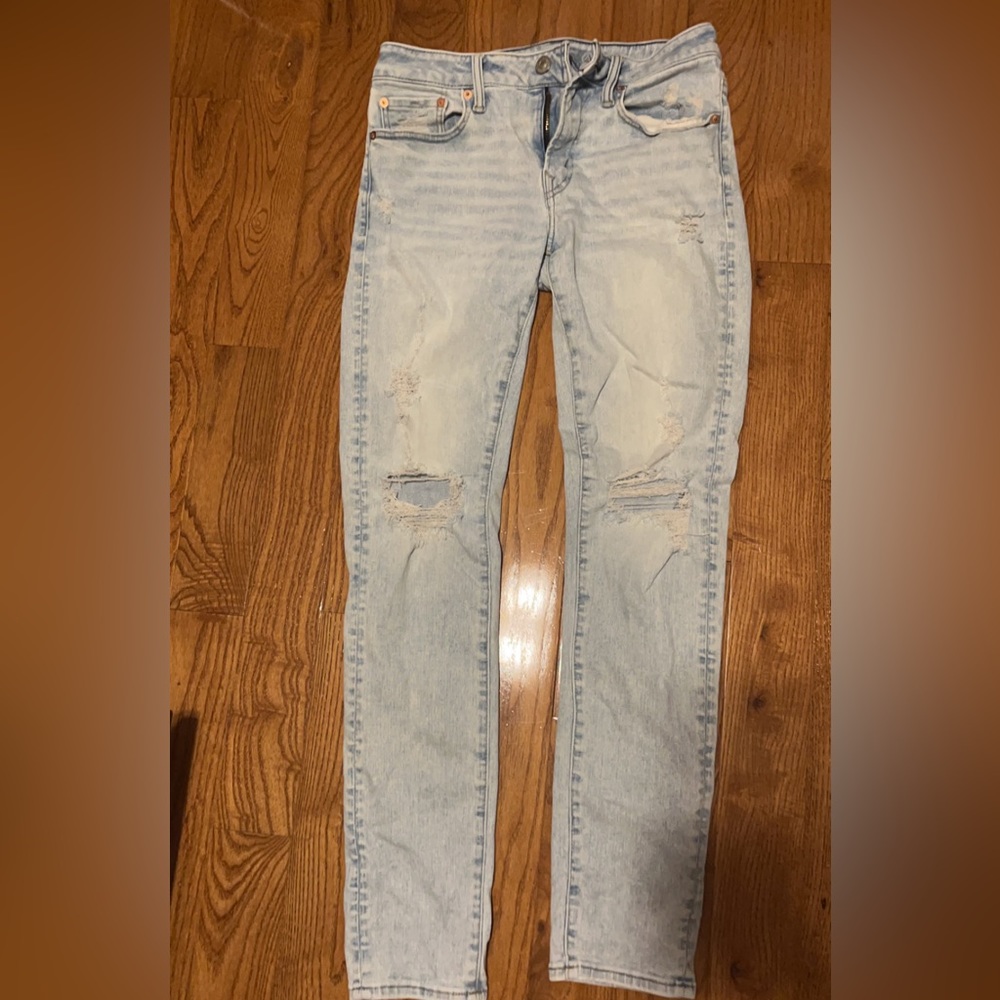Ripped American Eagle Jeans Great Condition Size 30,32